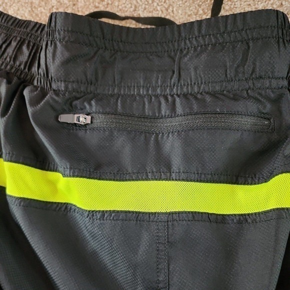 BALEAF Mens Running Shorts Athletic Quick Dry with Rear Zipper Pocket Liner 6" - Picture 4 of 5